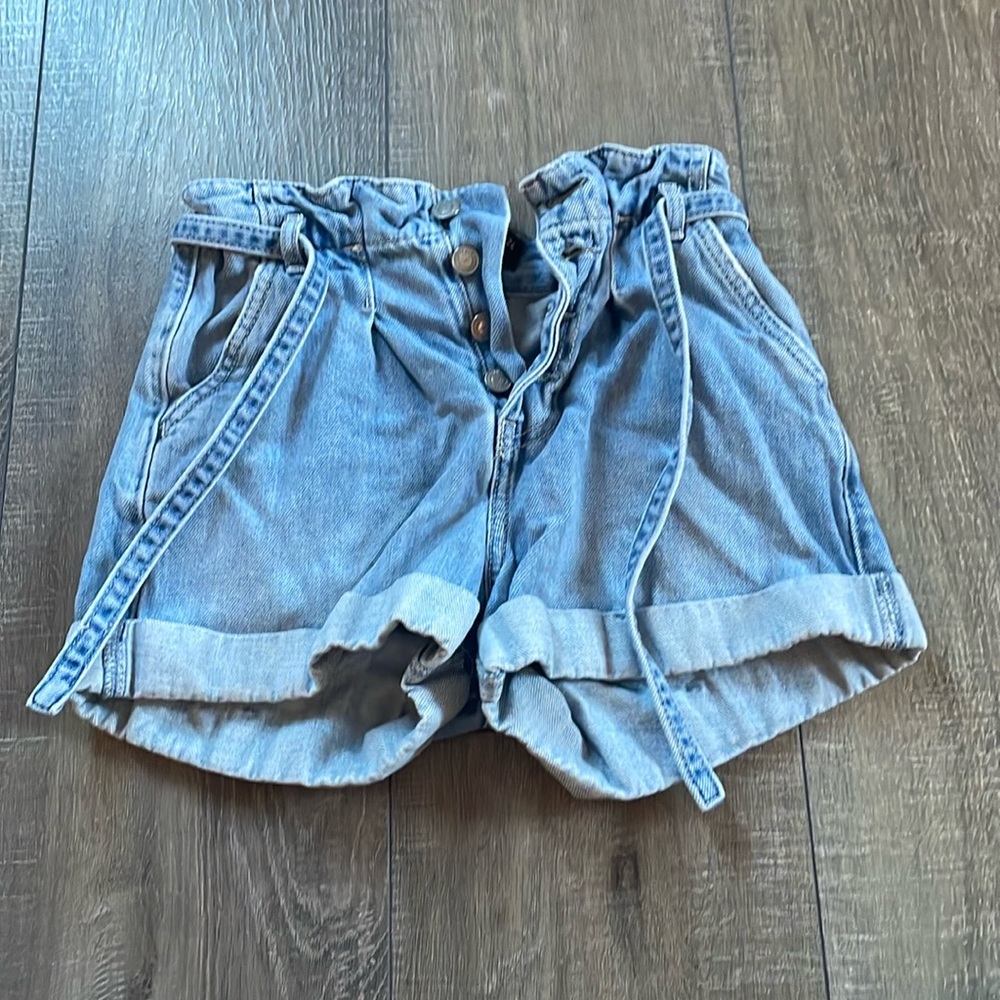 Hollister Denim Paperbag Shorts w24